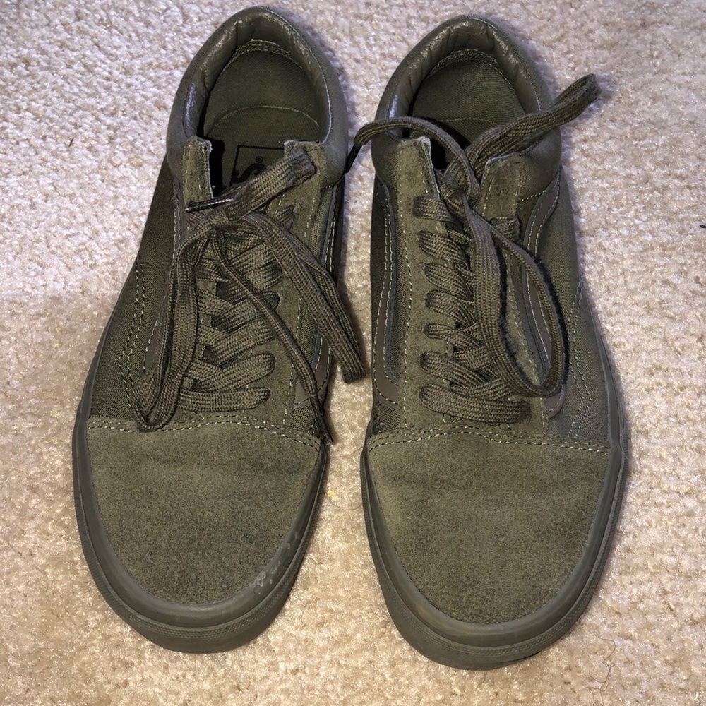Ivy green MONO vans size 8.5